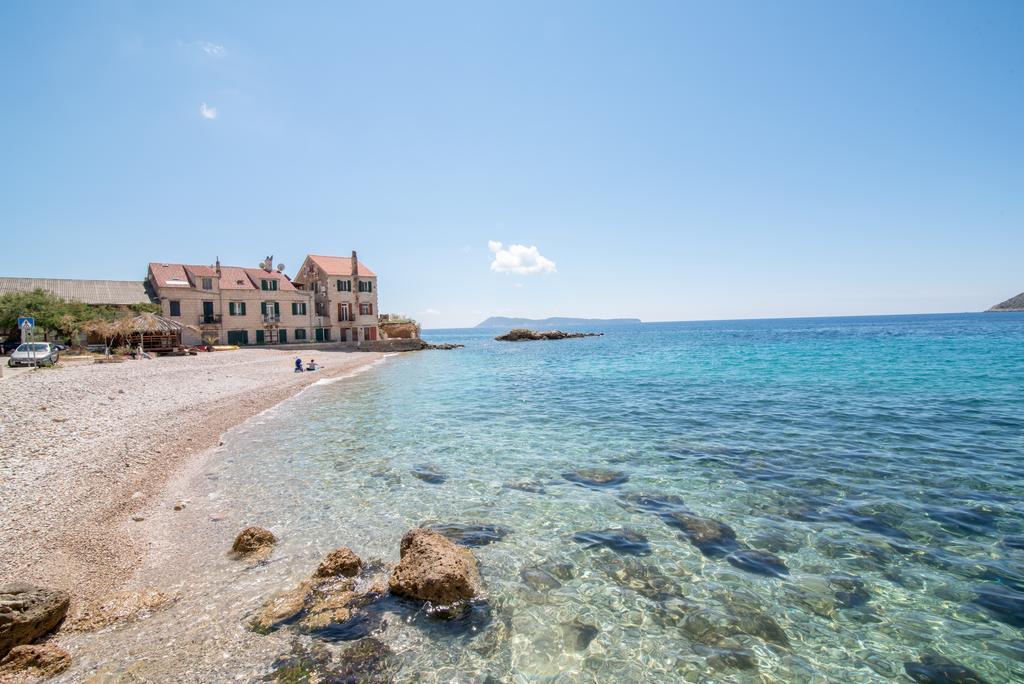 Apartments On The Beach Komiza Luaran gambar