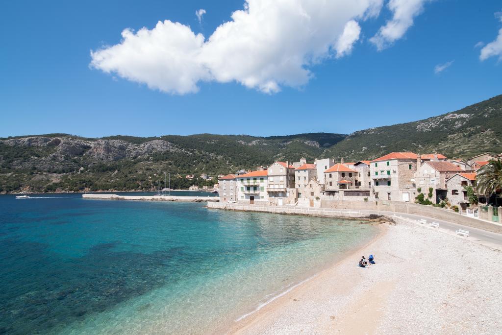Apartments On The Beach Komiza Luaran gambar
